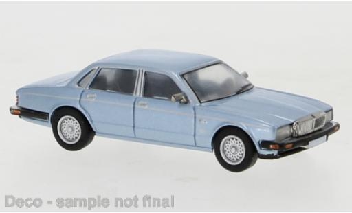 Diecast model cars Jaguar XJ 1/87 PCX87 40 metallic blue 1986 Jaguar XJ 1/87 PCX87 40 metallic blue 1986 diecast model cars