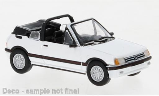 Diecast model cars Peugeot 205 1/87 PCX87 cabriolet white 1986 Peugeot 205 1/87 PCX87 cabriolet white 1986 diecast model cars