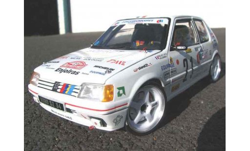 Peugeot 205 Rallye 1/18 Solido Rally siglee pts diecast model cars