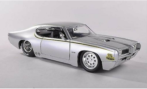 Pontiac GTO The Judge 1/24 Jada Toys grey 1969 diecast model cars