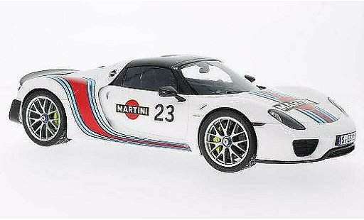 Porsche 918 Weissach Package 1/18 Spark Spyder No.23 whiteach diecast model cars