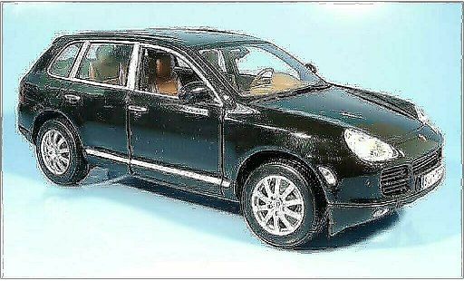 Porsche Cayenne Base 1/18 Maisto V6 metallic black 2004 diecast model cars