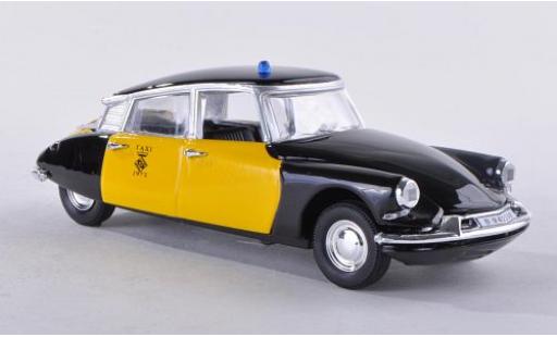 Diecast model cars Citroen DS 1/43 Rio 19 Taxi Barcellona 1969 Taxi Barcelona Citroen DS 1/43 Rio 19 Taxi Barcellona 1969 Taxi Barcelona diecast model cars