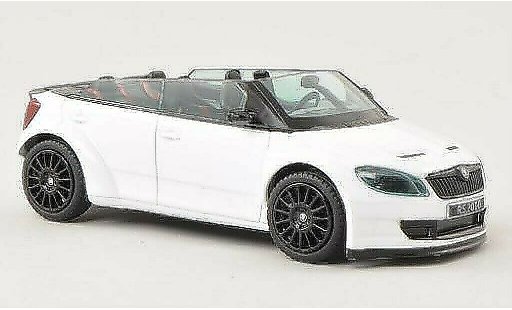 Skoda Fabia Concept Car 1/43 Abrex 2000 white with blacken Felgen diecast model cars