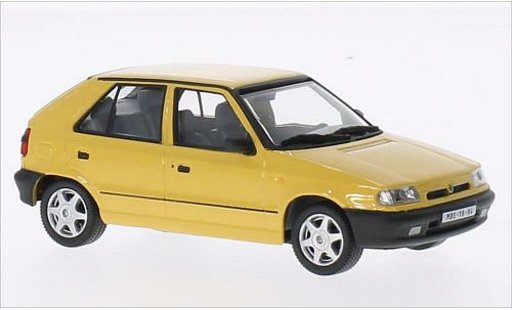 Skoda Felicia 1.3 GLXi 1/43 Abrex yellow 1994 diecast model cars