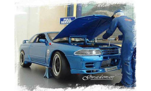 Nissan Skyline R32 1/18 Autoart drag run diecast model cars