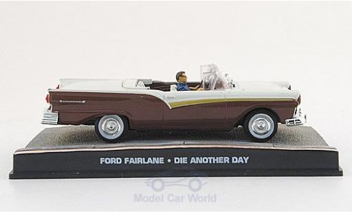 Diecast model cars Ford Fairlane 1/43 SpecialC Cabriolet brown/white James Bond 007 2002 Stirb an einen anderen Tag ohne Vitrine Ford Fairlane 1/43 SpecialC Cabriolet brown/white James Bond 007 2002 Stirb an einen anderen Tag ohne Vitrine diecast model cars