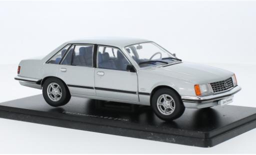 Diecast model cars Opel Senator 1/24 SpecialC .-128 3.0E d 1978 Opel Senator 1/24 SpecialC .-128 3.0E d 1978 diecast model cars