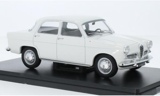 Diecast model cars Alfa Romeo Giulietta 1/24 SpecialC .-132 TI weiss 1958 1:24 Alfa Romeo Giulietta 1/24 SpecialC .-132 TI weiss 1958 1:24 diecast model cars