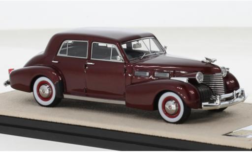 Diecast model cars Cadillac Fleetwood 1/43 Stamp Models Sixty Special metallise red foncé 1940 Cadillac Fleetwood 1/43 Stamp Models Sixty Special metallise red foncé 1940 diecast model cars