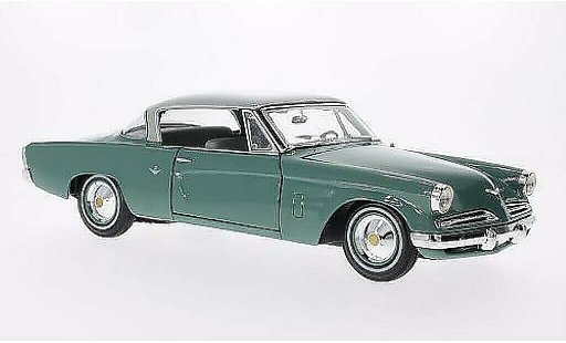 Studebaker Starliner 1953 1/18 Maisto green/grey diecast model cars