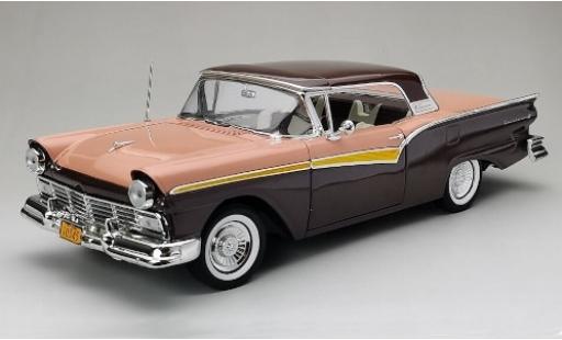 Diecast model cars Ford Fairlane 1/18 Sun Star 500 Skyliner pink/brown 1957 Ford Fairlane 1/18 Sun Star 500 Skyliner pink/brown 1957 diecast model cars