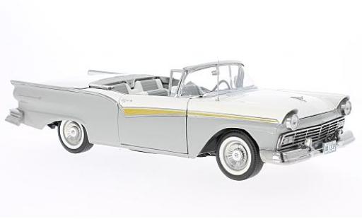 Diecast model cars Ford Fairlane 1/18 Sun Star 500 Skyliner grey/white 1957 Ford Fairlane 1/18 Sun Star 500 Skyliner grey/white 1957 diecast model cars