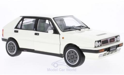 Diecast model cars Lancia Delta HF Integrale 1/18 Sun Star HF Integrale 8V white 1989 Lancia Delta HF Integrale 1/18 Sun Star HF Integrale 8V white 1989 diecast model cars