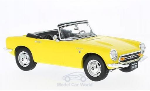 Diecast model cars Honda S800 1/18 Triple 9 Collection Cabrio yellow 1966 ohne Vitrine Honda S800 1/18 Triple 9 Collection Cabrio yellow 1966 ohne Vitrine diecast model cars