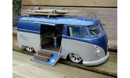 Volkswagen Combi Base 1/18 Solido hawai diecast model cars