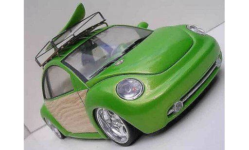 Volkswagen New Beetle Base 1/18 Burago woody green surf california diecast model cars