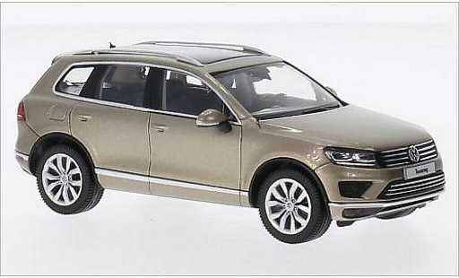 Volkswagen Touareg Base 1/43 Herpa II metallic beige 2014 diecast model cars