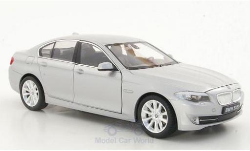Diecast model cars Bmw 535 1/24 Welly i (F10) grey ohne Vitrine Bmw 535 1/24 Welly i (F10) grey ohne Vitrine diecast model cars