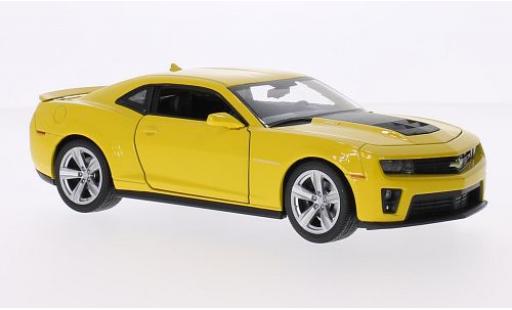 Diecast model cars Chevrolet Camaro 1/24 Welly ZL1 yellow/matt-black 2012 Chevrolet Camaro 1/24 Welly ZL1 yellow/matt-black 2012 diecast model cars