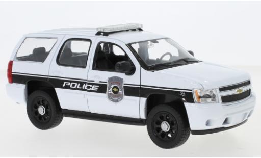 Diecast model cars Chevrolet Tahoe 1/24 Welly Police Vehicles 2008 Chevrolet Tahoe 1/24 Welly Police Vehicles 2008 diecast model cars
