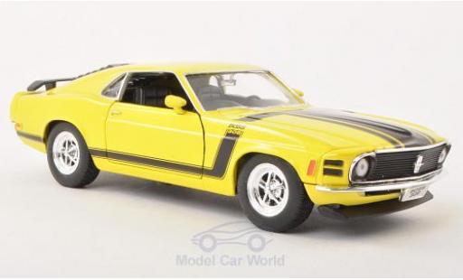 Diecast model cars Ford Mustang 1/24 Welly Boss 302 yellow 1970 ohne Vitrine Ford Mustang 1/24 Welly Boss 302 yellow 1970 ohne Vitrine diecast model cars