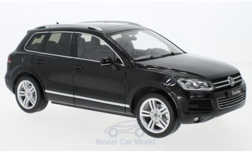 Volkswagen Touareg 1/18 Welly II metallic black GTA Edition diecast model cars