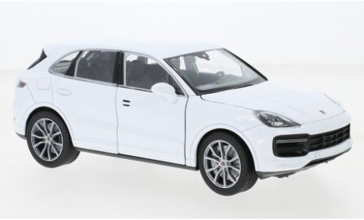 Diecast model cars Porsche Cayenne Turbo 1/24 Welly white Porsche Cayenne Turbo 1/24 Welly white diecast model cars