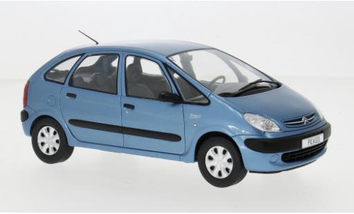 Citroen Xsara 1/24 WhiteBox Picasso metallise blau 1999 1:24 diecast model cars