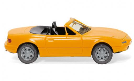 Mazda MX5 1/87 Wiking yellow 1989 diecast model cars